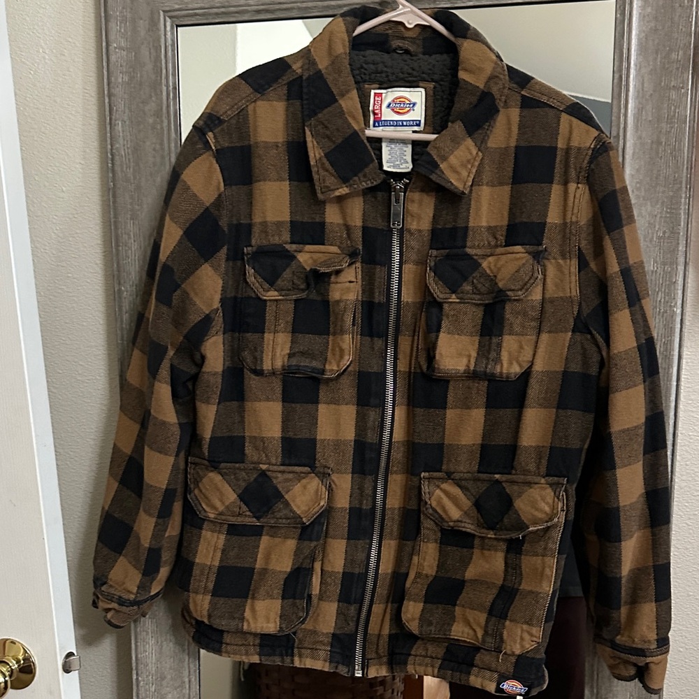 Dickies Men's Black and Tan Plaid Jacket